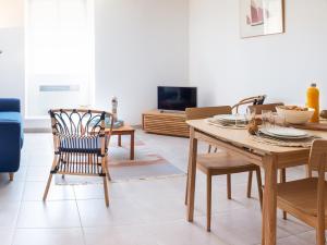 Appartements Duplex charmant T3/4 a 150m des criques, court commune, proche bourg a Port-Louis - FR-1-349-170 : photos des chambres