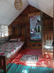 Mamisa Café, Home stay