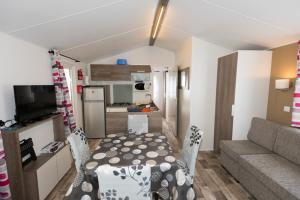 Campings Mobil Home 458 Siblu La Reserve Gastes : photos des chambres