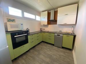 Appartements Charmant T2 renove avec balcon et parking, acces direct plage - Saint Brevin - FR-1-364-115 : photos des chambres