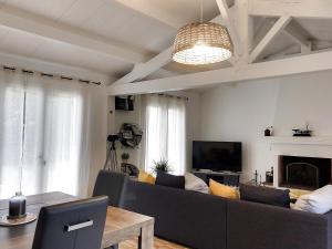 Maisons de vacances Maison 3* proche plage, foret et pistes cyclables avec jardin, barbecue et WIFI - FR-1-652-12 : photos des chambres