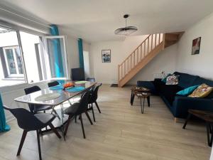 Maisons de vacances Maison de Pecheur Renovee a Riantec avec Jardin et Veranda - FR-1-349-200 : photos des chambres