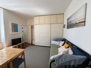 Appartements Appartement cosy au centre, a deux pas de la plage, tout equipe pour 4 personnes - FR-1-197-330 : photos des chambres