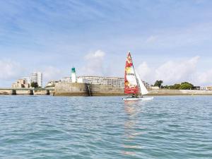 Studio face à la mer avec balcon, garage privé et équipements modernes - Les Sables-dOlonne - FR-1-92-624