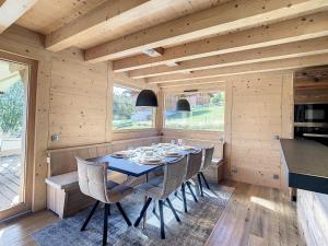 Appartements Duplex neuf avec terrasse face au Mont Blanc, 3 chambres et mezzanine, a 3 km du centre de Combloux - FR-1-560-65 : photos des chambres