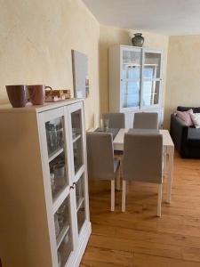 Strandstraße 32 - 04-52