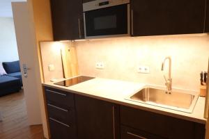 Strandstraße 32 - 04-52