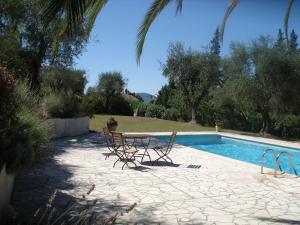 Maisons d'hotes Holiday Home Cote d-Azur : photos des chambres