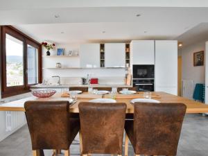 Charmant appartement 4 pers avec balcon et vue lac, proche plage à Neuvecelle - FR-1-498-18