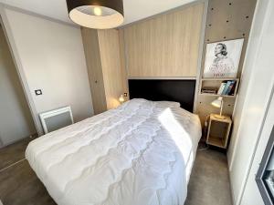 Chalet standing avec piscine chauffée, proche plage et commerces, équipé de WiFi - 6 couchages. - FR-1-361-513