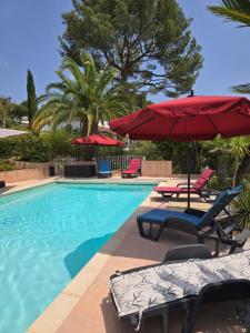 Villa Les Lauriers 5 étoiles - Maison Provençale