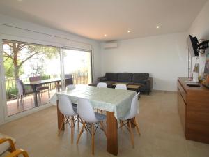 Casa familiar en Llançà, terrazas y aire acondicionado - ES-228-10