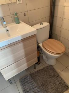 Appartements Charmant studio cosy a 5 min du centre d-Epernay : photos des chambres