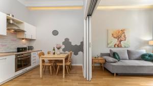 Krupnicza Apartment by VSI