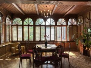 Willa Konradówka - apartamenty Dębowy, Klonowy, Kosówka, Limba i Brzozowy