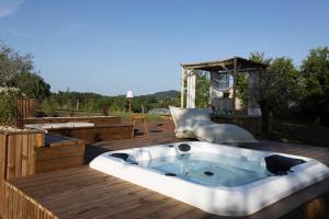 Tentes de luxe Bulle de Leygonie : photos des chambres