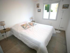 Maisons de vacances Maison neuve au centre de La Tranche-sur-Mer: WiFi, parking, proche plage et commerces - FR-1-22-355 : photos des chambres