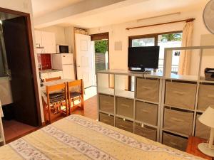 Appartements Studio avec coin-nuit, piscine, terrasse et parking a Sainte-Maxime, proche plages et commerces - FR-1-780-74 : photos des chambres