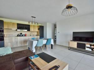 Appartement neuf moderne avec balcon et garage à Évian - FR-1-498-103