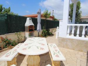 Casa cerca del mar con piscina privada, admite mascotas, wifi gratuito, opción aire acondicionado - ES-184-61