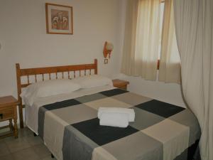 Apartamento frente al mar en Empuriabrava con aparcamiento - ES-228-179