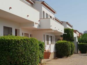Apartamento frente al mar en Empuriabrava con aparcamiento - ES-228-179