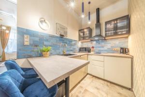 Etti Apartment - our new design downtown home