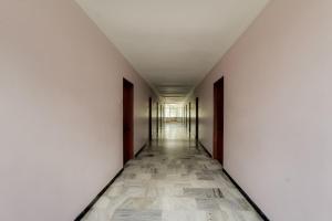 Hotel O Sree Saravanan Bhavan
