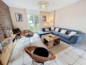 Maisons de vacances Maison a 500m de la plage avec jardin, 4 chambres, Wi-Fi et parking - 8 couchages - FR-1-361-539 : photos des chambres