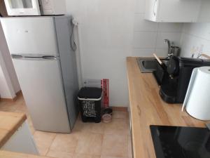 Apartamento renovado cerca de la playa con terraza para 4 personas en Roses - ES-204-73