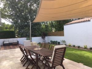 Maisons de vacances Maison tout confort a 100m de la plage - 8 pers - La Gueriniere - FR-1-823-75 : photos des chambres