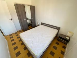 Appartements Appartement proche plage, centre-ville, equipe pour 5 personnes - FR-1-781-57 : photos des chambres