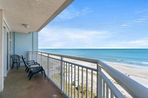 Spacious 2 bedroom Direct Ocean Front Condo, Corner Unit, Balconies HSS 5th FL