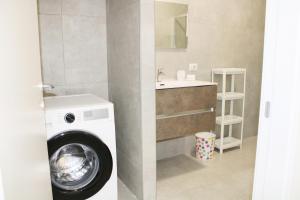 Superior One-Bedroom Apartment