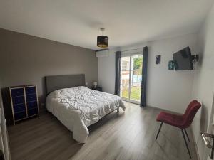 Maisons de vacances Maison Familiale a Biscarrosse avec Piscine et Parking - FR-1-319-617 : photos des chambres