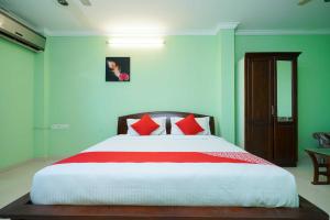Hotel O Infopark Kochi Malabar Plaza Residency