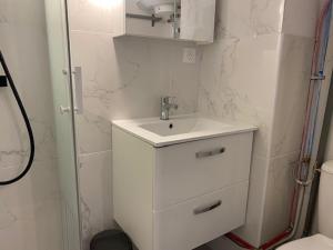 T2 Mezzanine - 56 Pers - Piscine & Parking - Saint-Pierre-La-Mer - FR-1-795-18