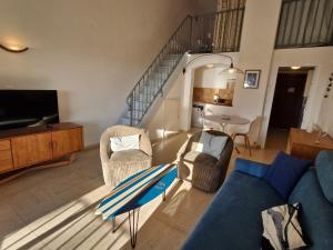 Appartement avec mezzanine, piscine, parking et près de la mer à Sainte-Maxime - FR-1-780-81