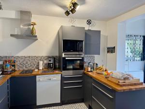 Maison avec jardinet proche plage et parking - FR-1-652-58