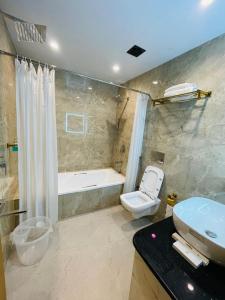 Glitz T2 Grand-Next to Intl Airport