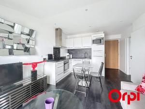 Menton : Superbe appartement 2 pièces, 4 pers, dernier étage, WIFI inclus - FR-1-647-49