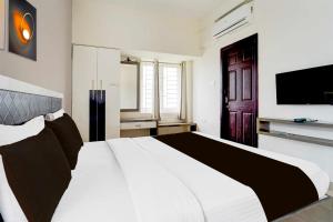 Collection O Coimbatore Post Office Ondipudur