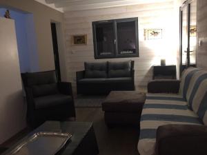 Chalets Chalet renove pour 10 pers. avec Parking proche Super Besse - FR-1-814-102 : photos des chambres