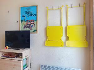 Studio ski aux pieds pour 2 personnes avec balcon ensoleillé - FR-1-275-224