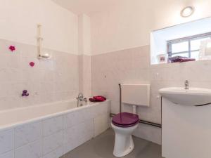 Gîte paisible près des forêts - FR-1-583-504