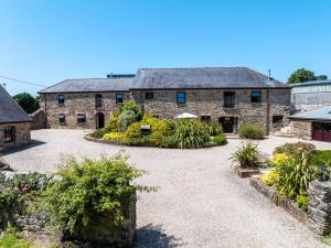 Callestock Courtyard Cottages - 4hvězdičkové hotely ve městě Truro