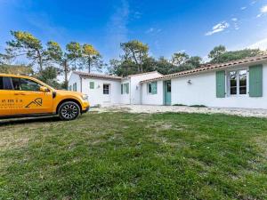 Maisons de vacances Maison spacieuse pres de la plage pour 10 personnes - FR-1-835-2 : photos des chambres