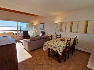 Appartement 2 pièces avec climatisation, terrasse, piscine et parking, près de la mer à Ste Maxime - FR-1-780-90