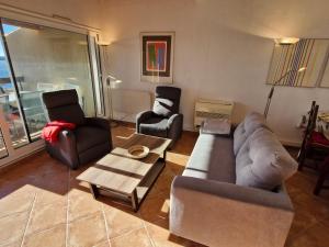 Appartement 2 pièces avec climatisation, terrasse, piscine et parking, près de la mer à Ste Maxime - FR-1-780-90