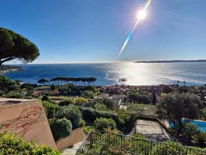 Appartement 2 pièces avec climatisation, terrasse, piscine et parking, près de la mer à Ste Maxime - FR-1-780-90